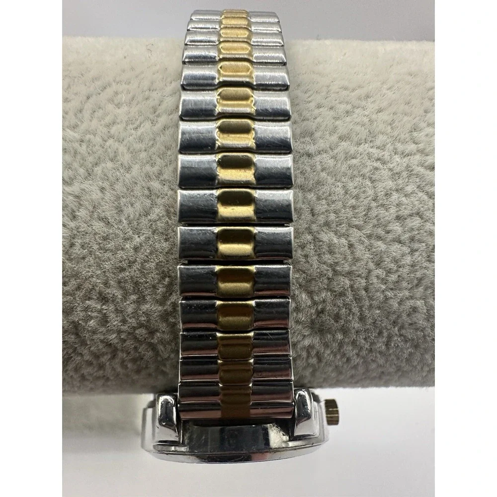 Timex Womens T2M828 New Battery Essex Avenue 25MM 6.5